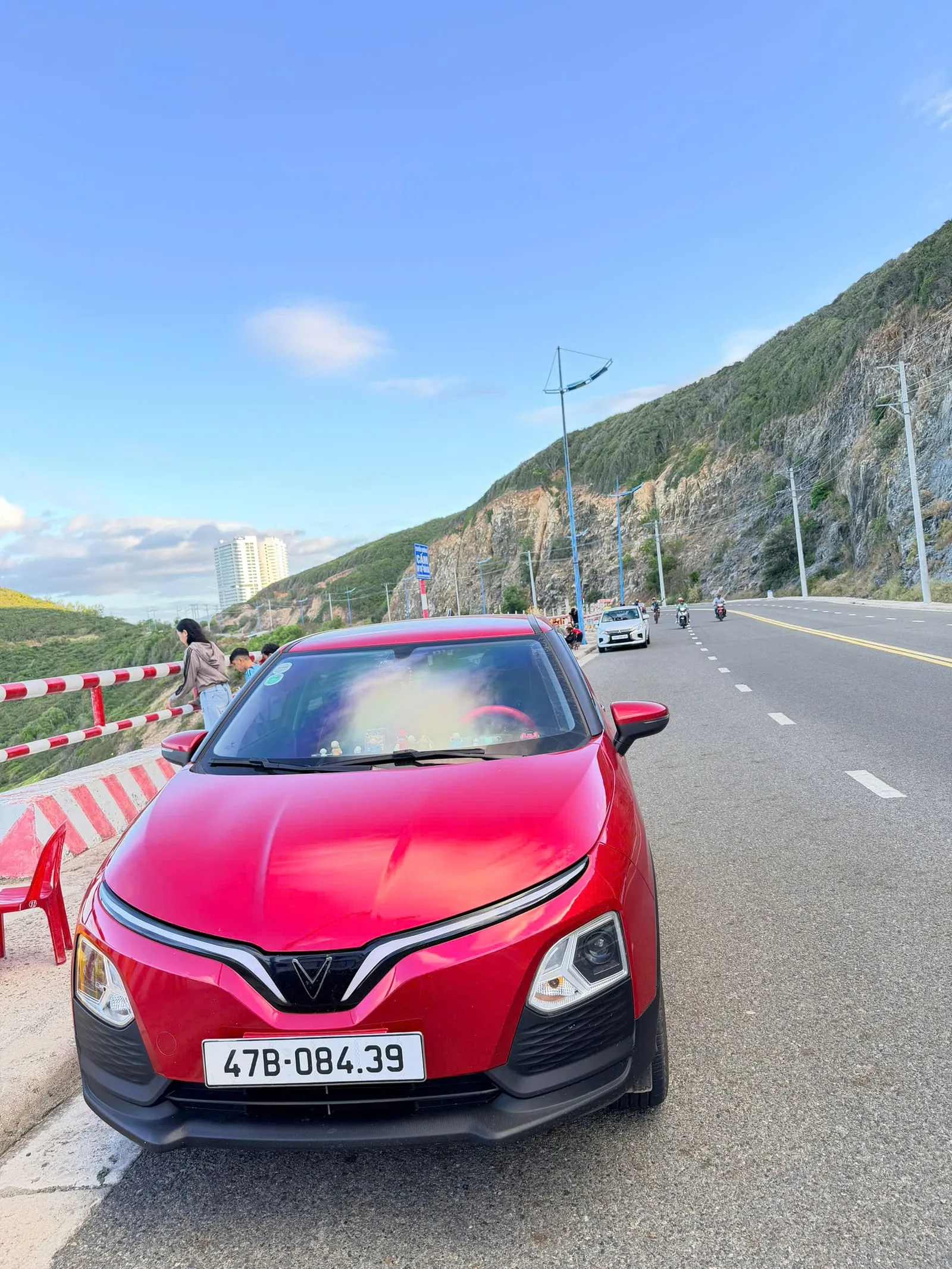 Xe taxi điện Ea Phê trên đường ven biển Nha Trang